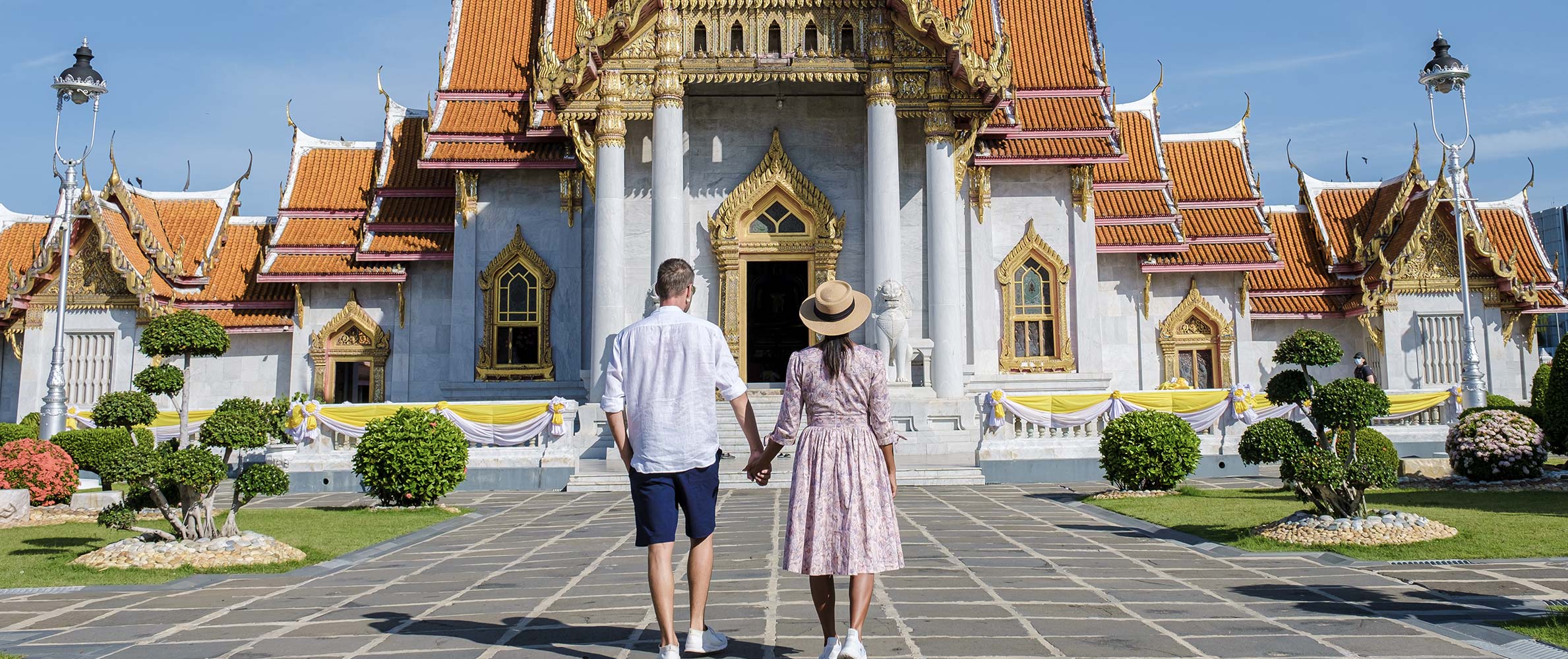Thai Etiquette & Culture Basics